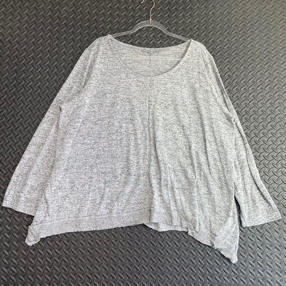 Absolutely Famous Gray Long Sleeve‎ Scoop Neck Top Shirt Women's Size 3X - Picture 1 of 8